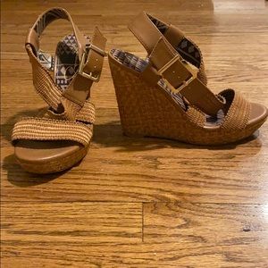 Jessica Simpson tan wedges